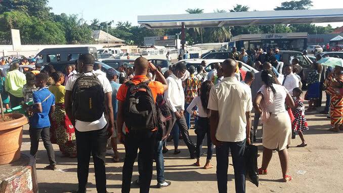 Kinshasa : entre la nouvelle grille tarifaire et le boycott des taximen, la population abandonnée à leur triste sort
