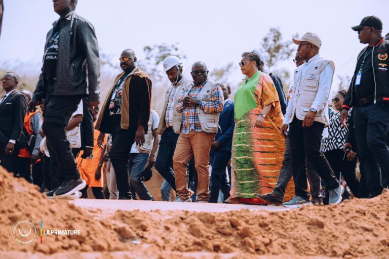 Tshikapa : La Première ministre Judith Suminwa réaffirme son engagement pour le développement du Kasaï