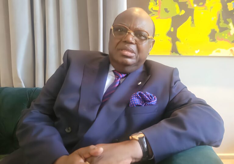 Kolwezi : José Makila contredit Fifi Masuka sur la paternité de l’aérogare