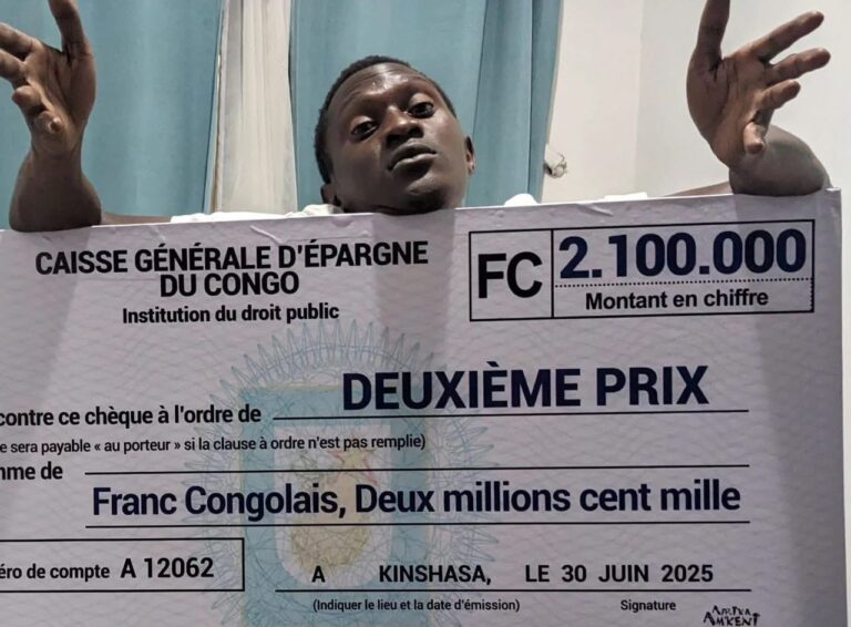 RDC : Kabuyaya Matolu Gaïus sacré lauréat national du prix Slam au Festival Africa Amkeni