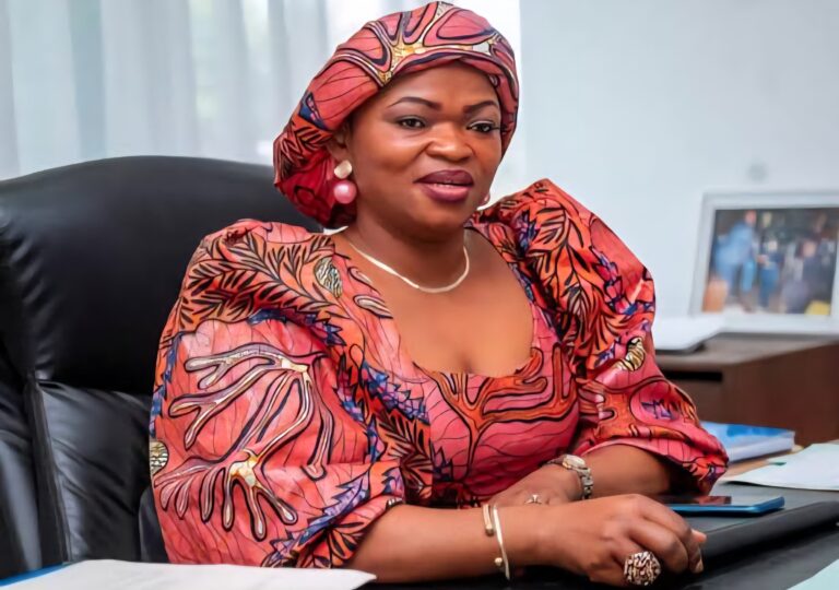 RDC : Débarquée de la CADECO, Juliette Mbambu rebondit à l’Institut des Musées Nationaux du Congo
