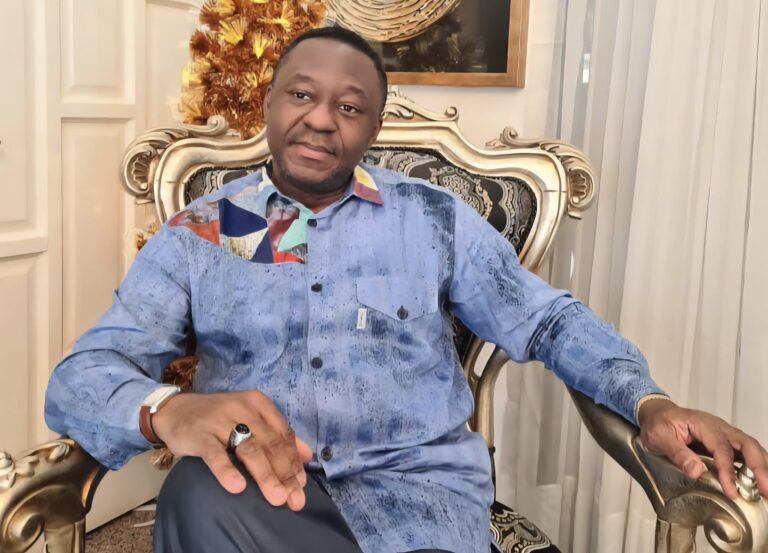 RDC : « Si vous avez le temps de l’écouter, c’est que vous n’êtes pas sérieux. » Tony Bolamba tacle Augustin Kabuya 